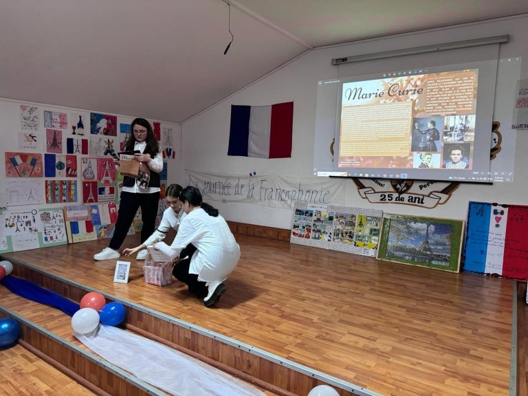 Moment din cadrul activităților de Francofonie