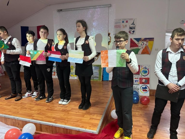 Moment din cadrul activităților de Francofonie