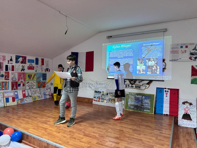 Moment din cadrul activităților de Francofonie