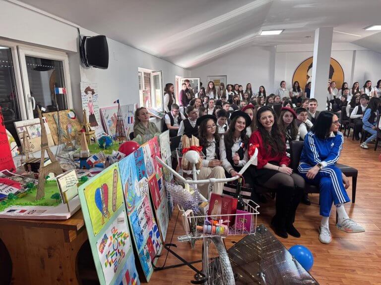 Moment din cadrul activităților de Francofonie
