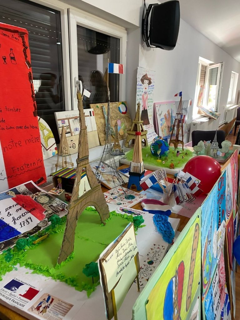 Moment din cadrul activităților de Francofonie
